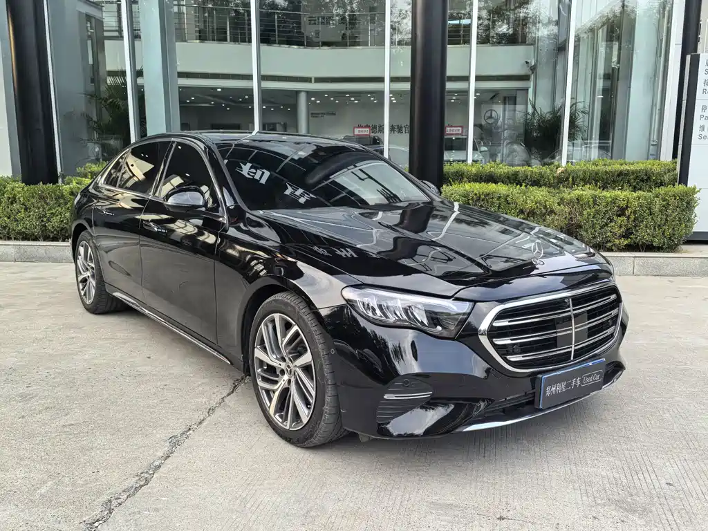 Mercedes-Benz E-Class — миниатюра 3