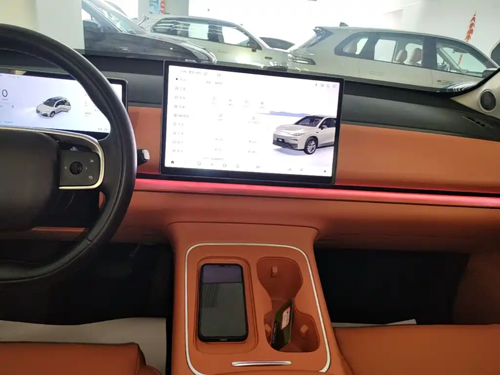 Leapmotor Leapmotor C10 — миниатюра 13