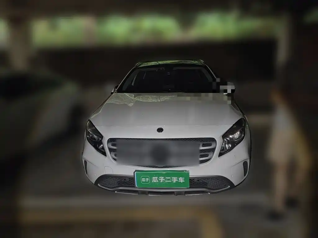 Mercedes-Benz GLA — миниатюра 2