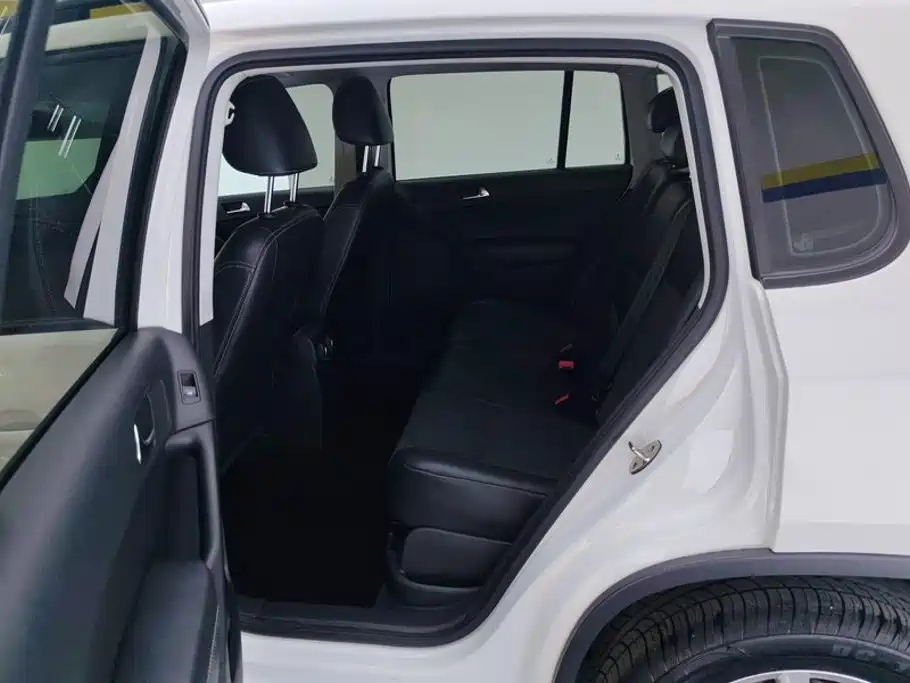 Volkswagen Tiguan — миниатюра 11