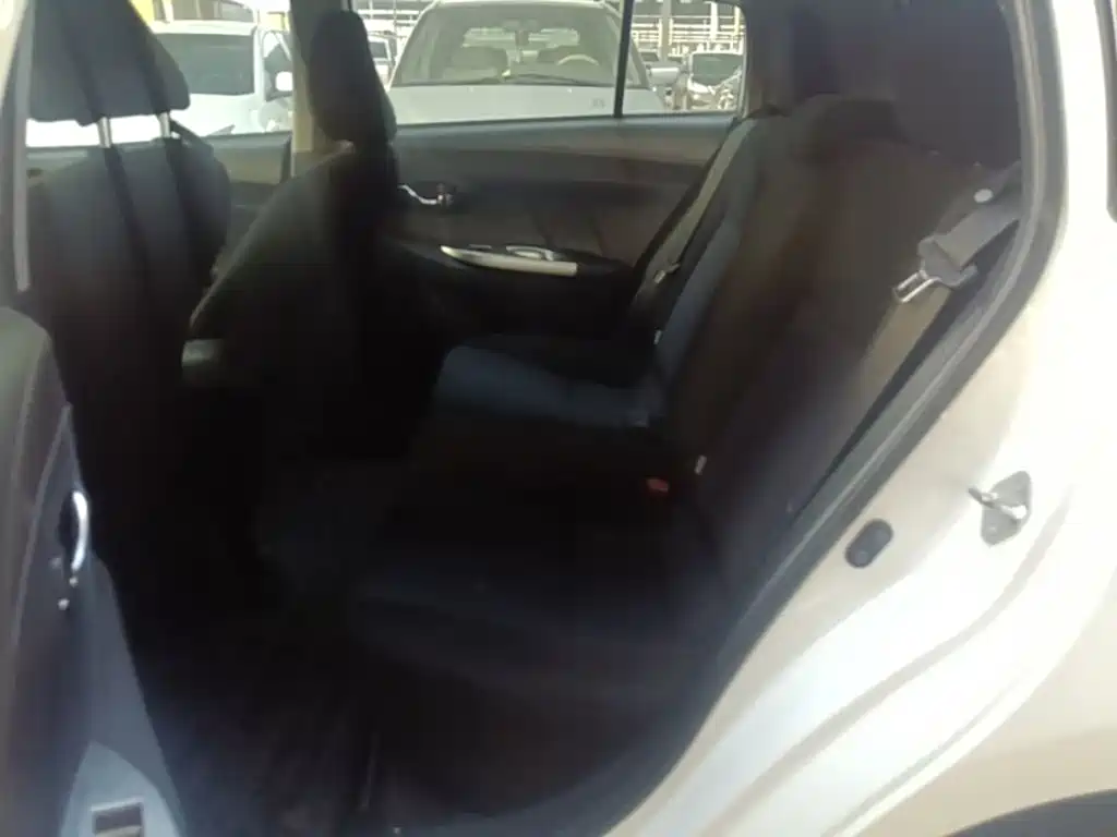 Toyota Yaris L — миниатюра 17