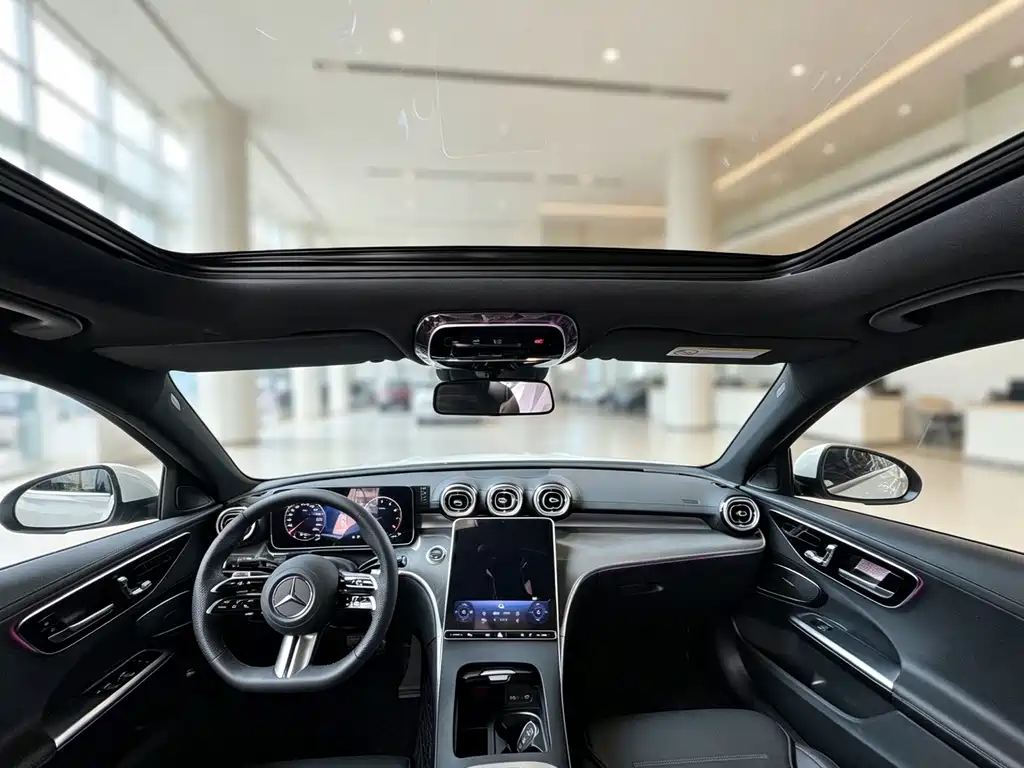 Mercedes-Benz C-Class — миниатюра 3