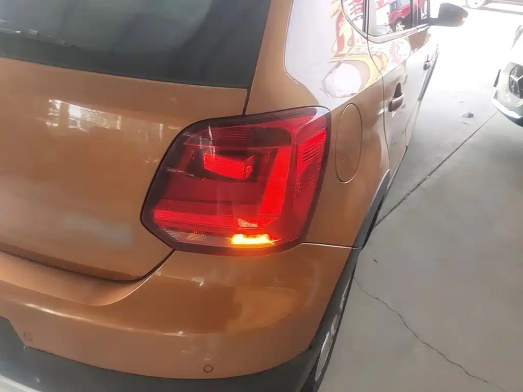 Volkswagen Polo — миниатюра 8