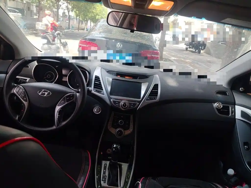 Hyundai Elantra Langdong — миниатюра 5