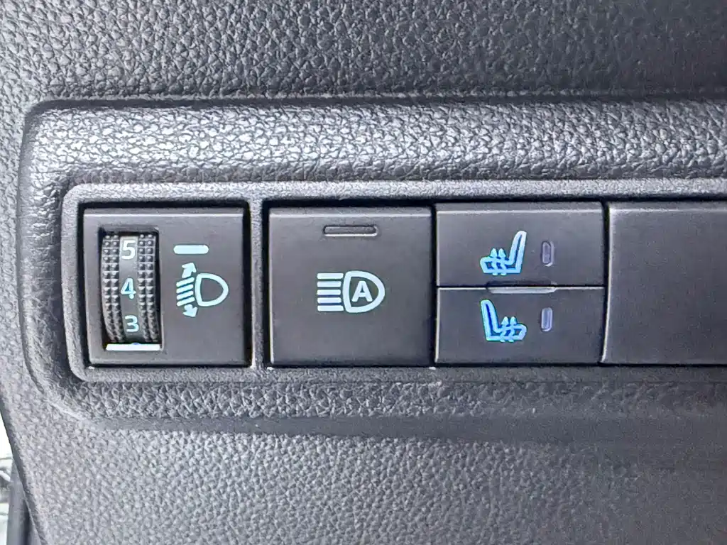 Toyota Corolla — миниатюра 14