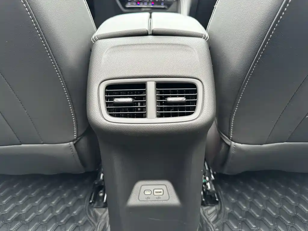 Buick Envision Plus — миниатюра 16