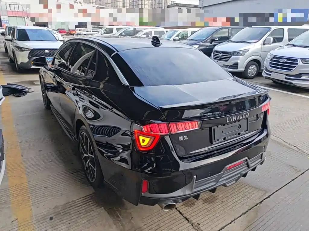 Lynk & Co 03 — миниатюра 5