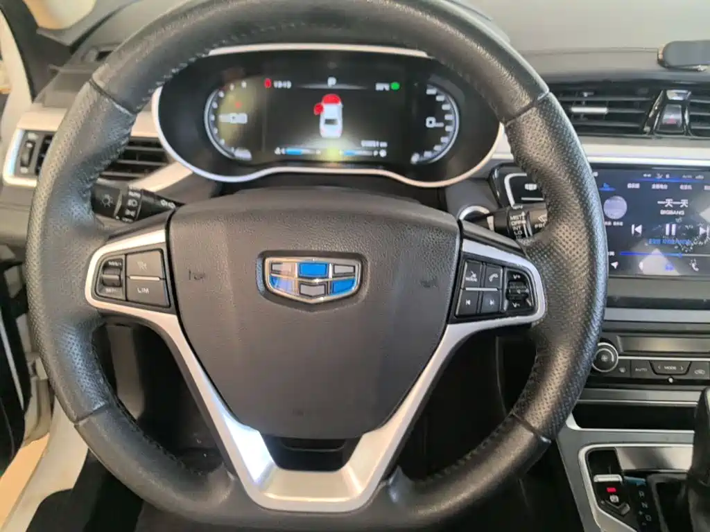 Geely Emgrand — миниатюра 11