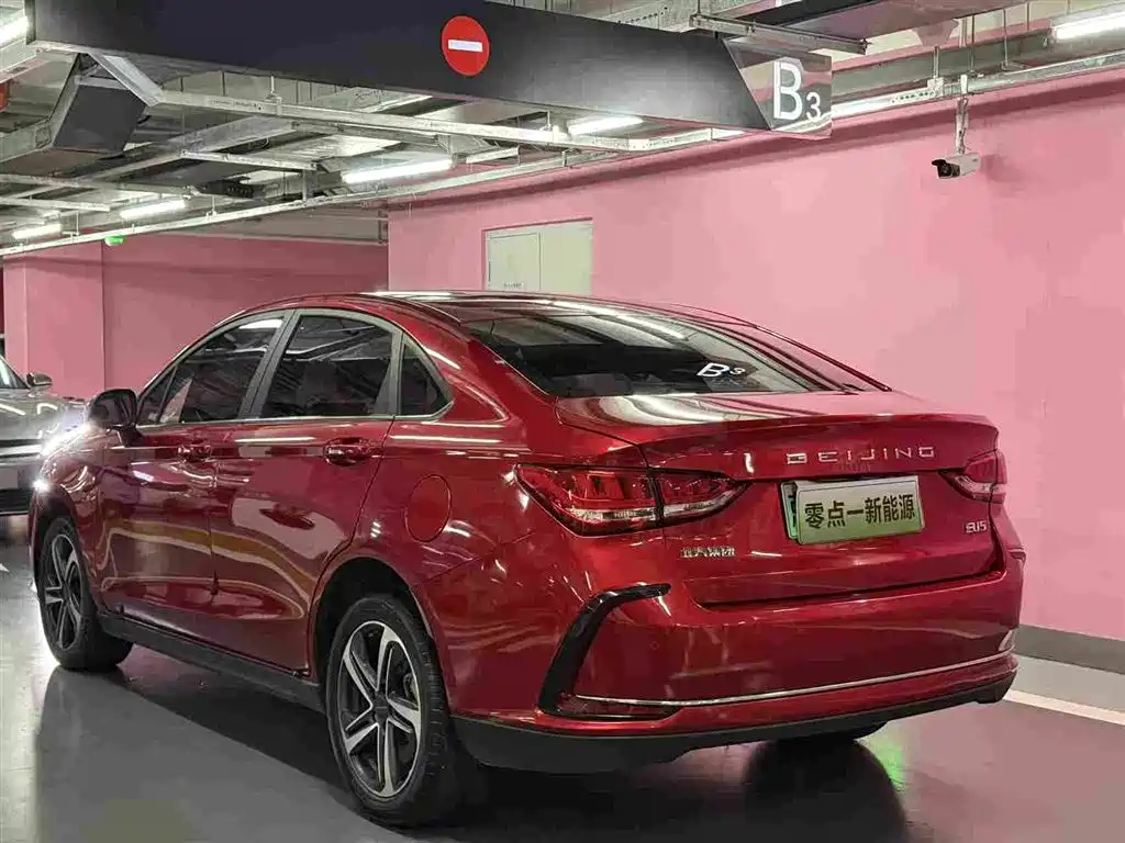 BAIC EU5 — миниатюра 3