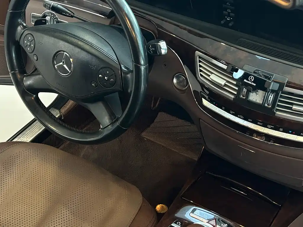 Mercedes-Benz S-Class — миниатюра 6