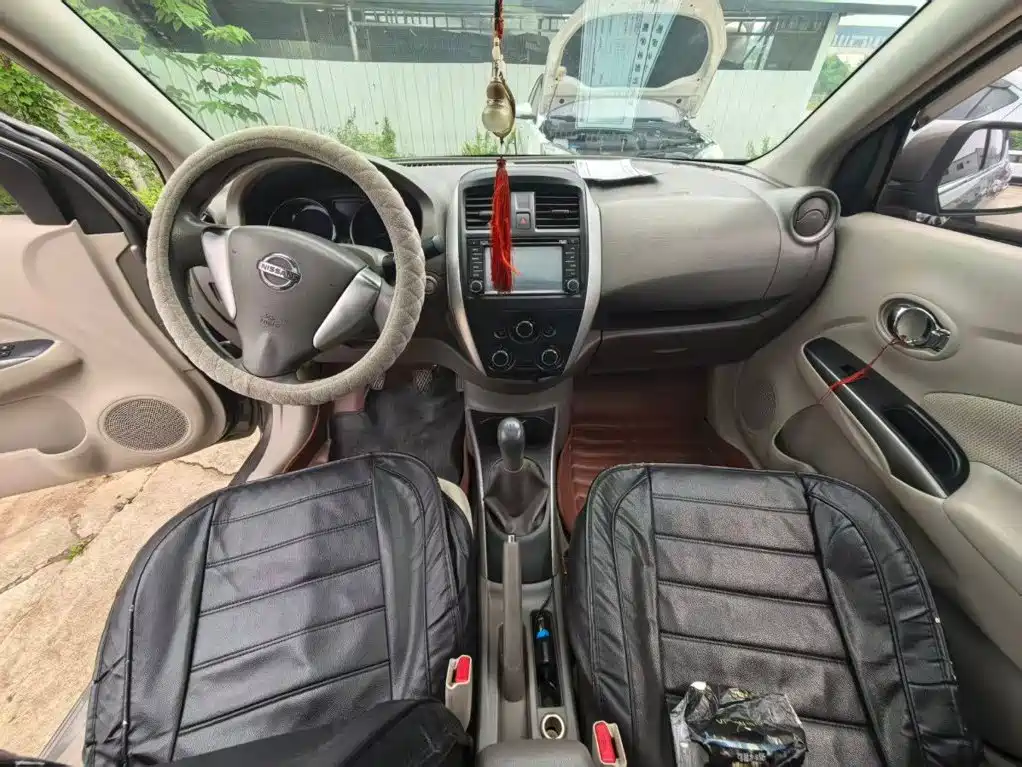 Nissan Sunny — миниатюра 7