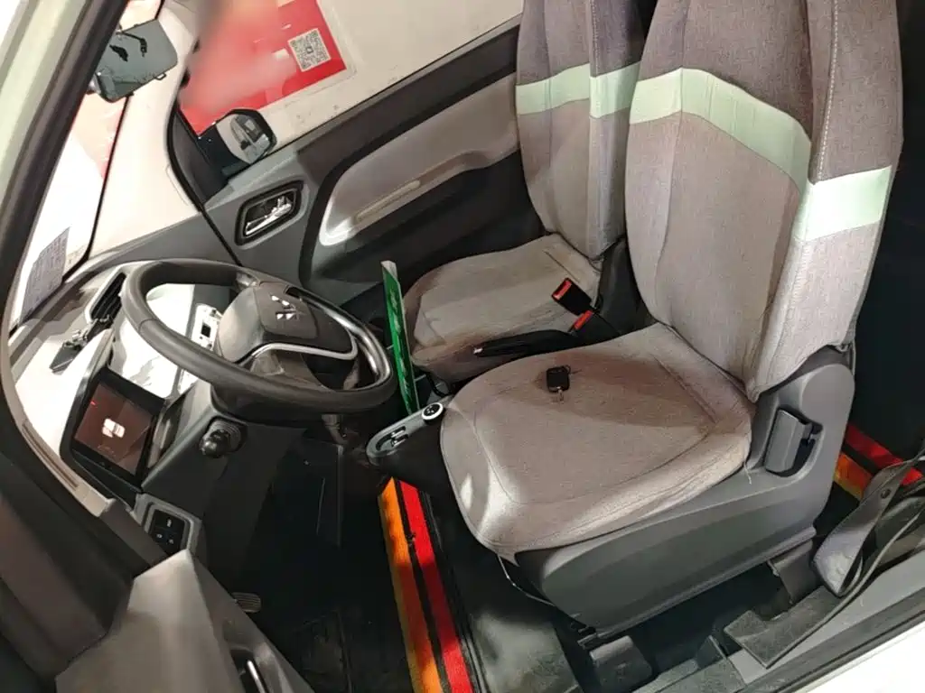 Wuling MINIEV — миниатюра 15