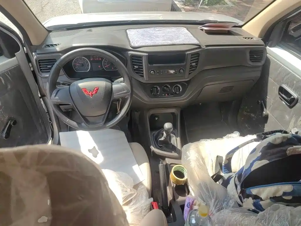 Wuling Hongguang V — миниатюра 10