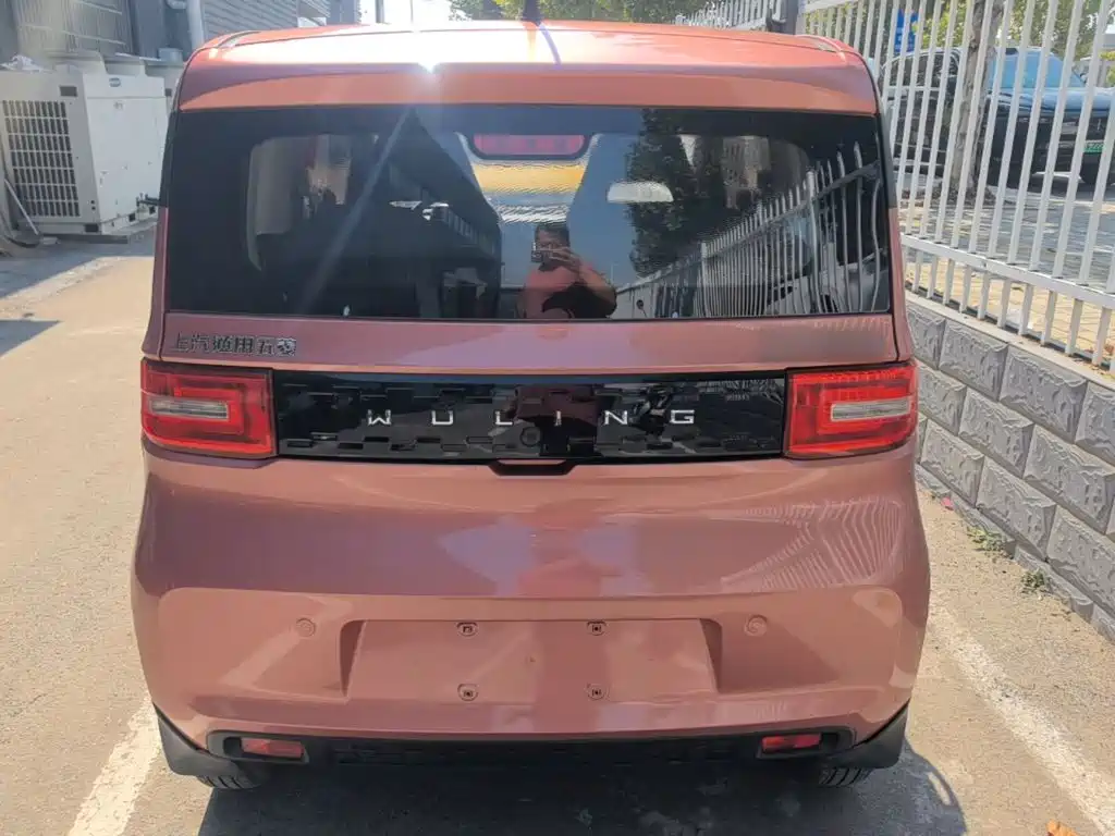 Wuling MINIEV — миниатюра 6
