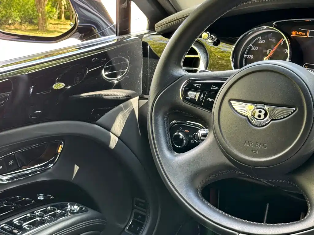 Bentley Mulsanne — миниатюра 20