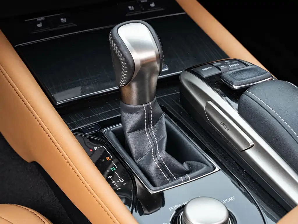 Lexus GS — миниатюра 15