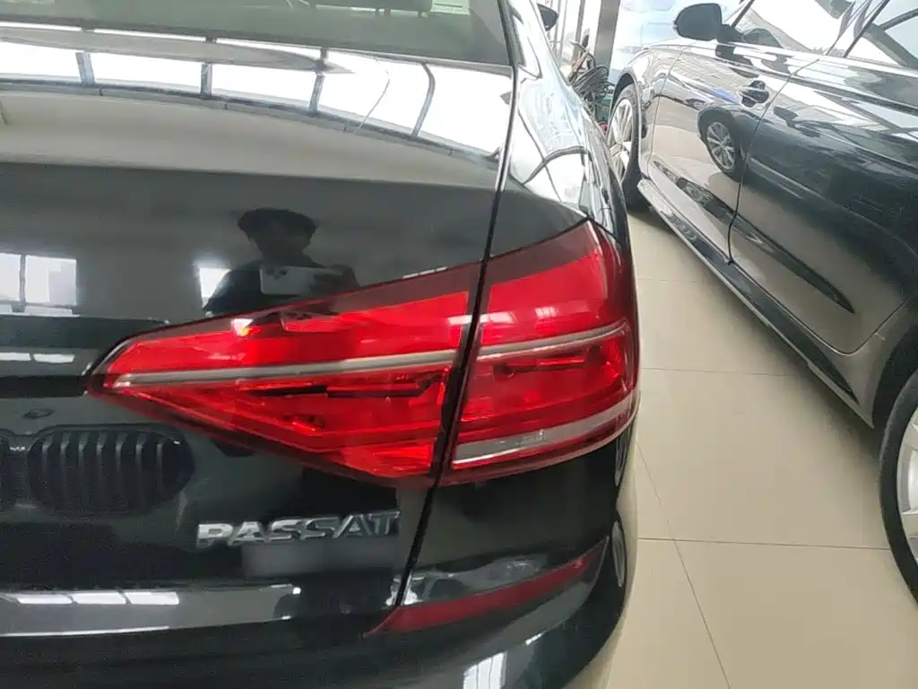 Volkswagen Passat — миниатюра 8