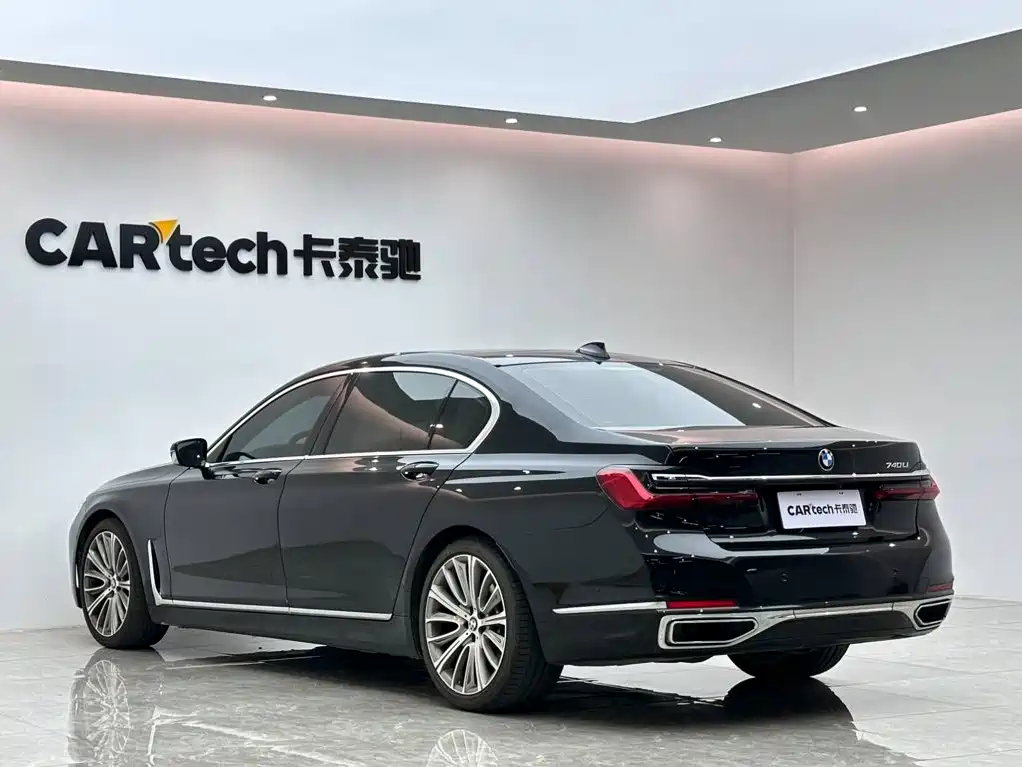 BMW 7 Series — миниатюра 3