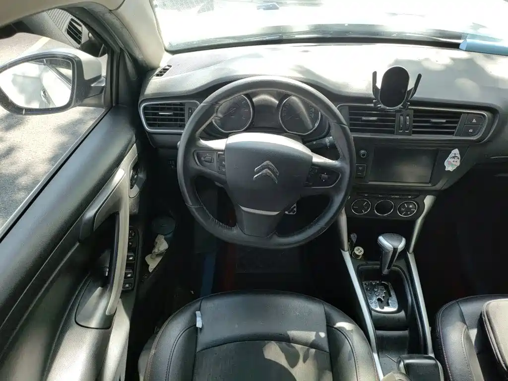 Citroen C3-XR — миниатюра 6