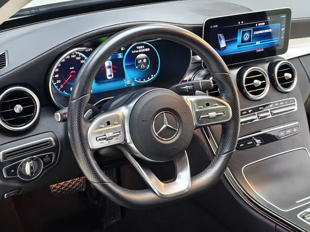 Mercedes-Benz C-Class — миниатюра 9