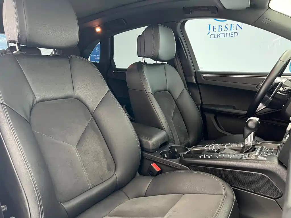 Porsche Macan — миниатюра 19