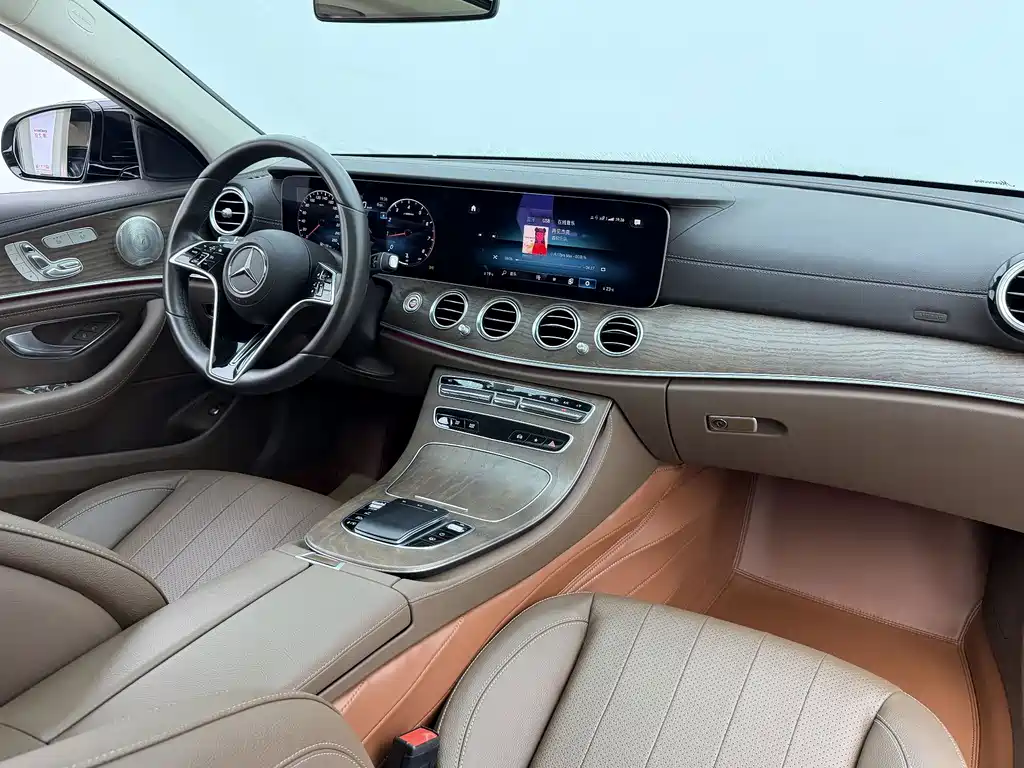 Mercedes-Benz E-Class — миниатюра 22