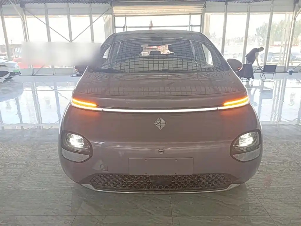 Baojun Yunduo — миниатюра 3