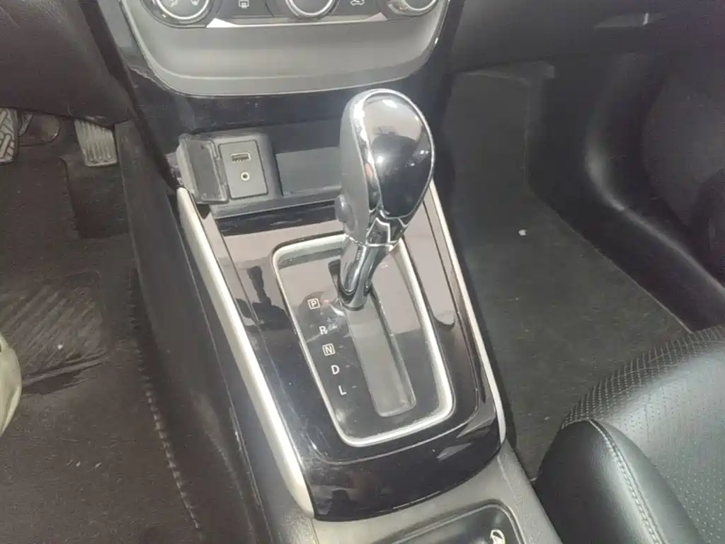Nissan Sylphy — миниатюра 14