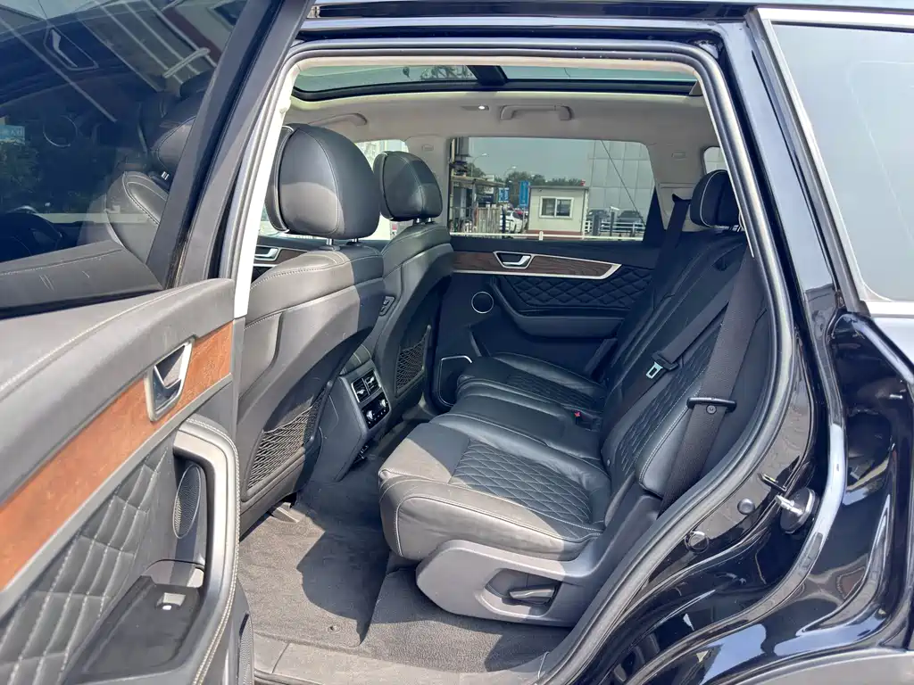 Hongqi Hongqi HS7 — миниатюра 8