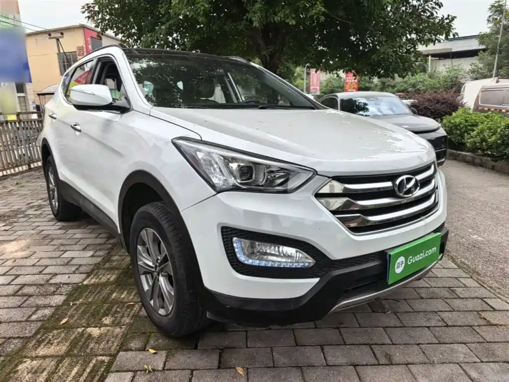 Hyundai Santa Fe 2015 2.0T AT 5 мест