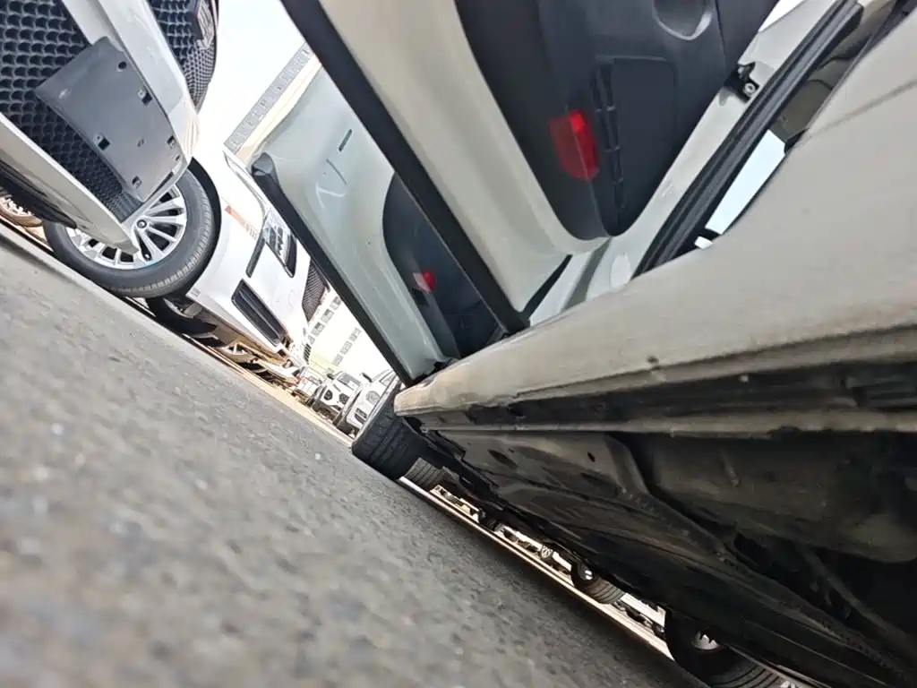 Volkswagen Golf — миниатюра 22