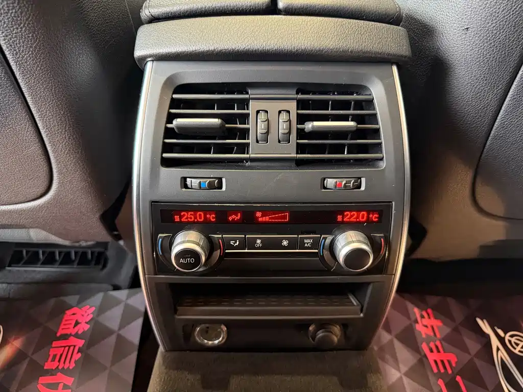 BMW 5 Series GT — миниатюра 10