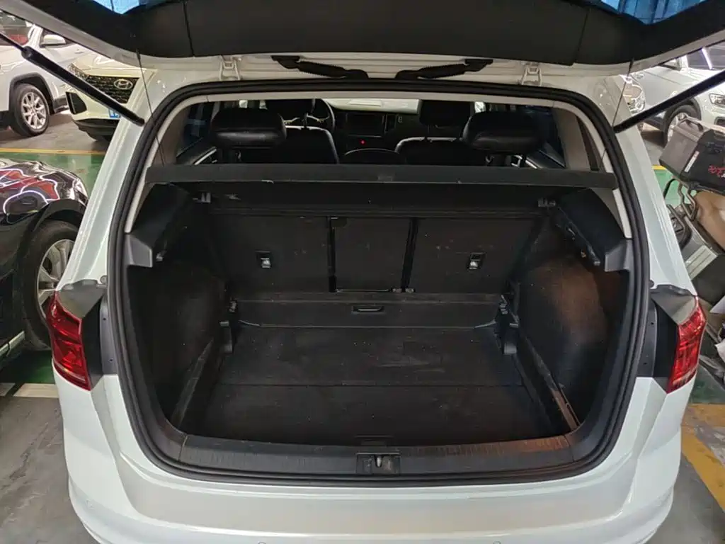 Volkswagen Golf Sportsvan — миниатюра 15
