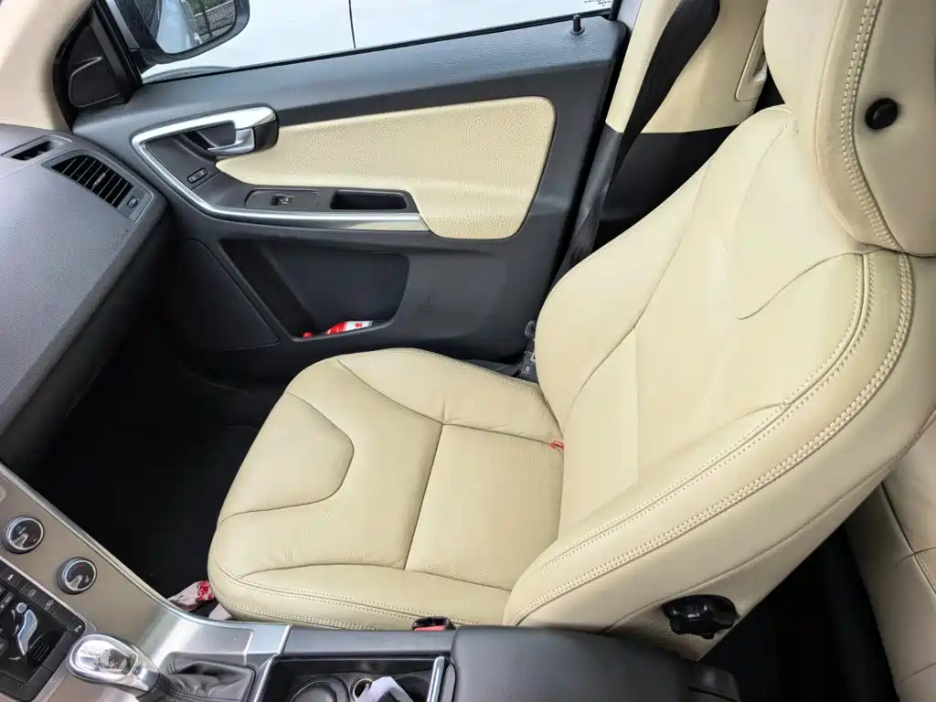 Volvo XC60 (Import) — миниатюра 10