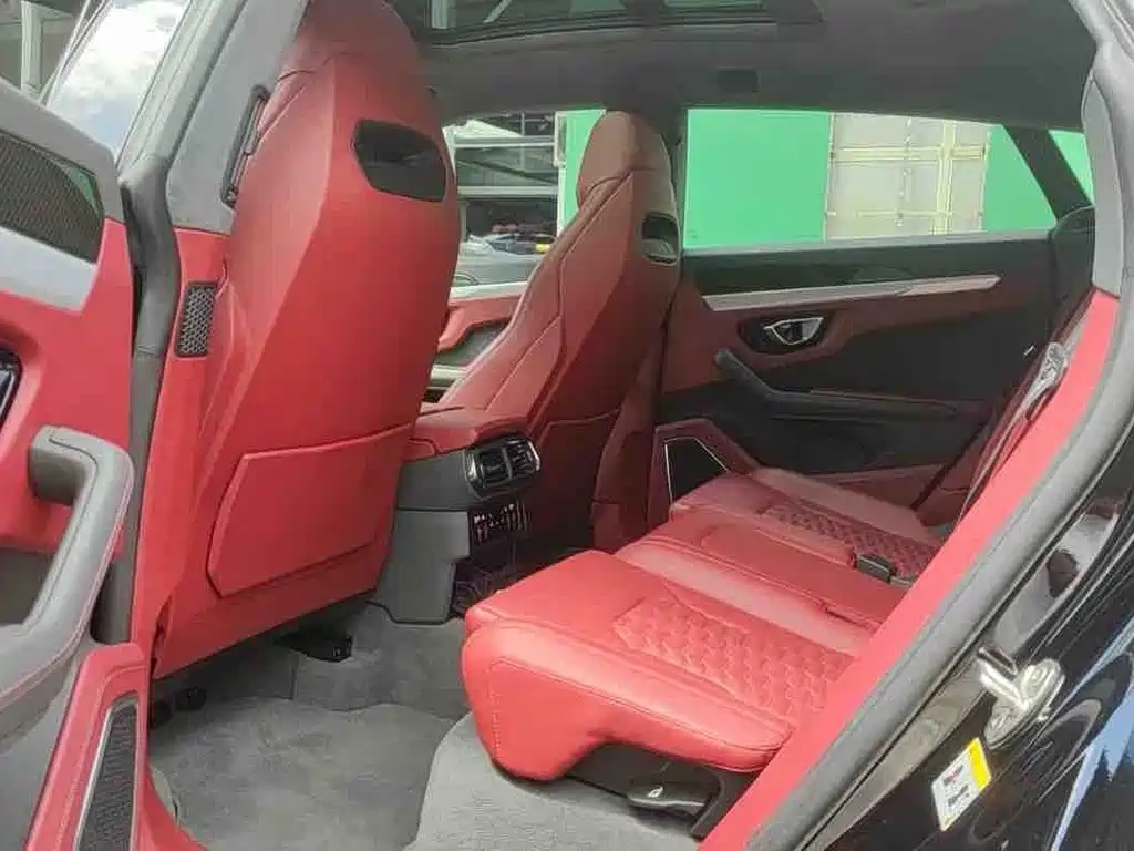 Lamborghini Urus — миниатюра 9