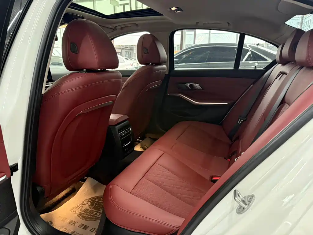 BMW 3 Series — миниатюра 6