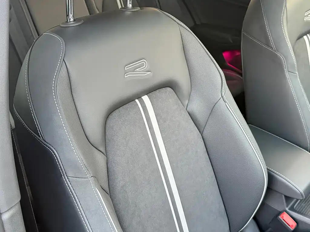 Volkswagen Golf — миниатюра 17