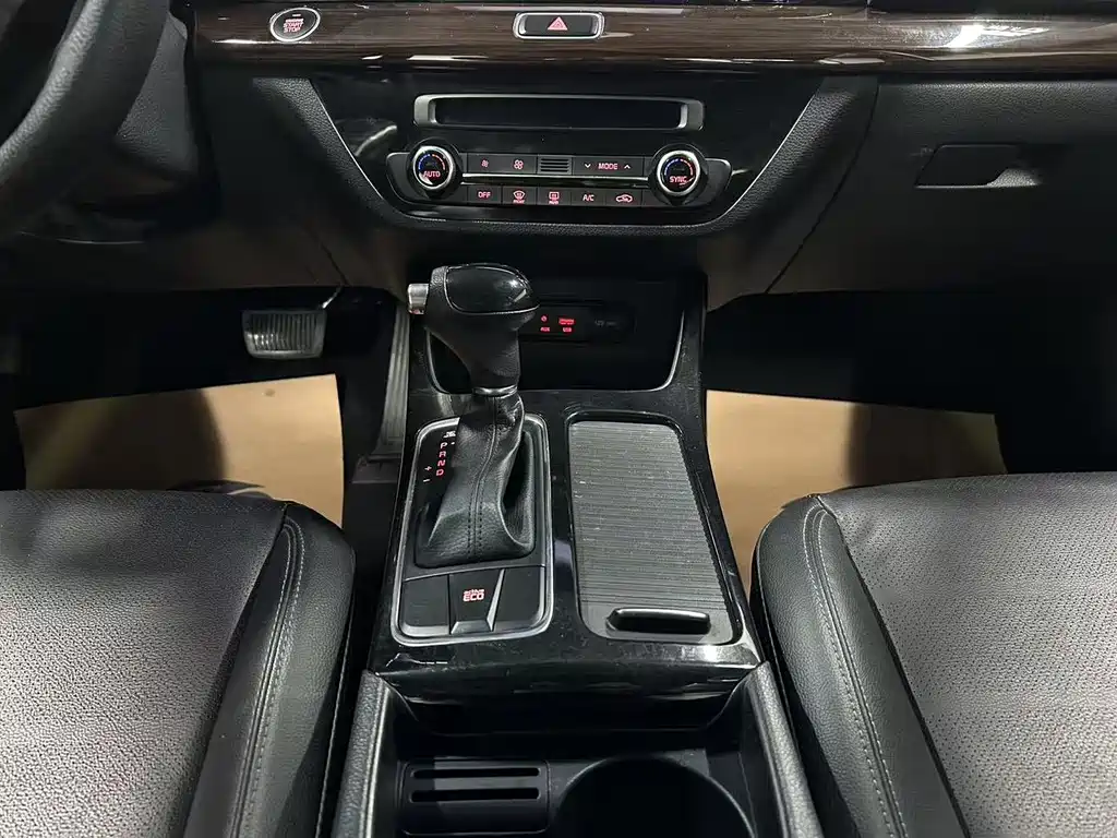 Kia K4 — миниатюра 12