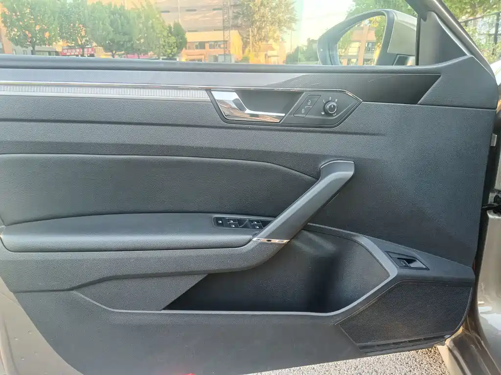 Volkswagen Passat — миниатюра 16