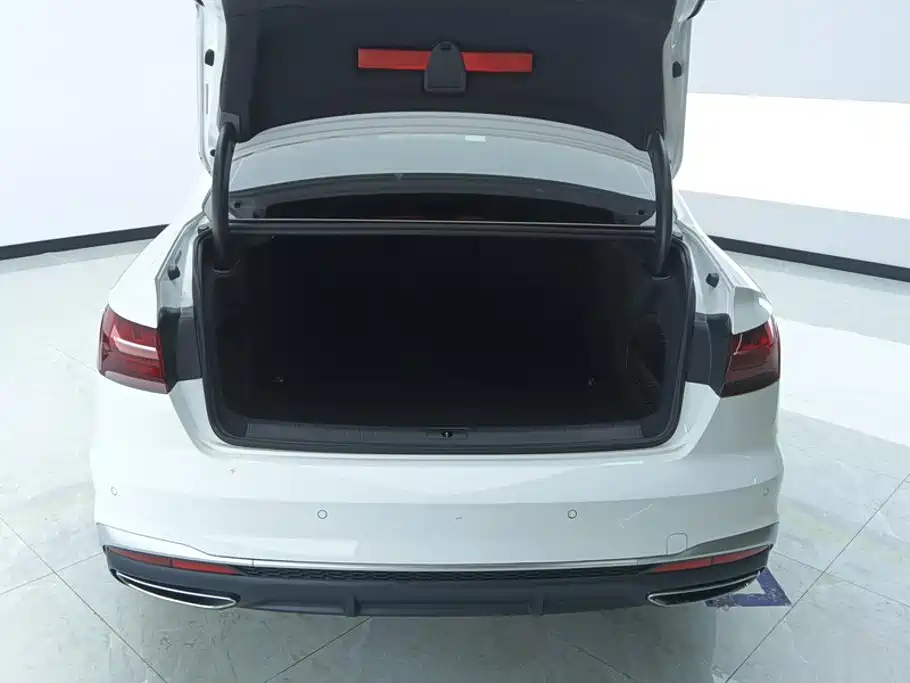 Audi A4L — миниатюра 4