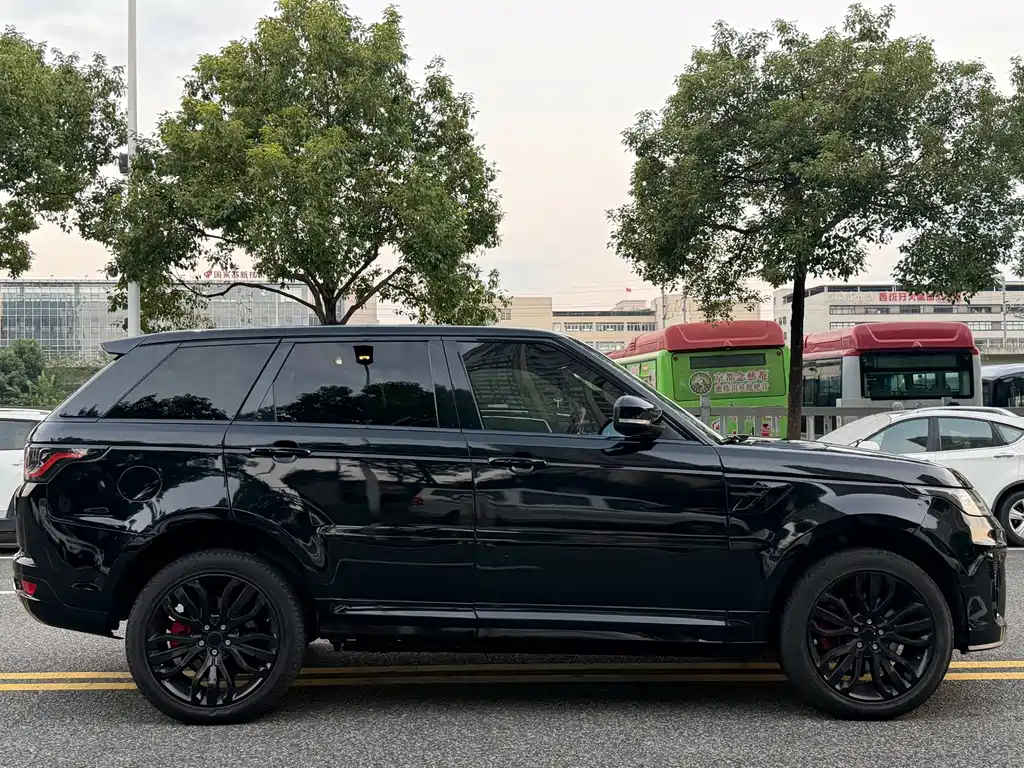 Land Rover Sport — миниатюра 21