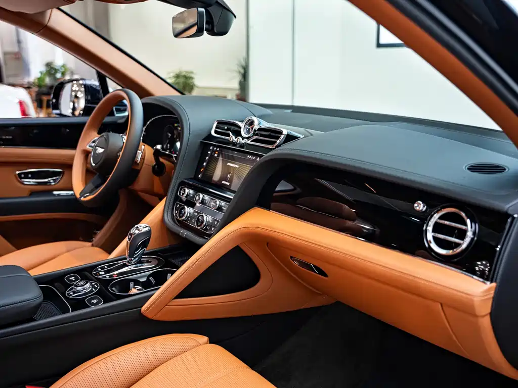 Bentley Bentayga — миниатюра 8