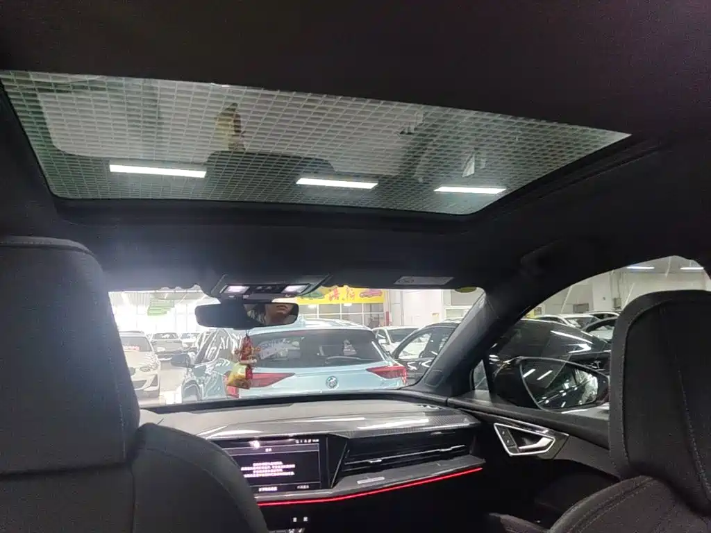 Audi Q4 e-tron — миниатюра 18