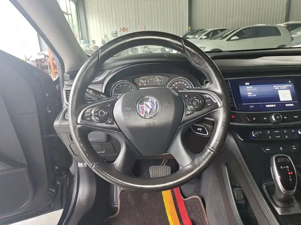 Buick LaCrosse — миниатюра 11