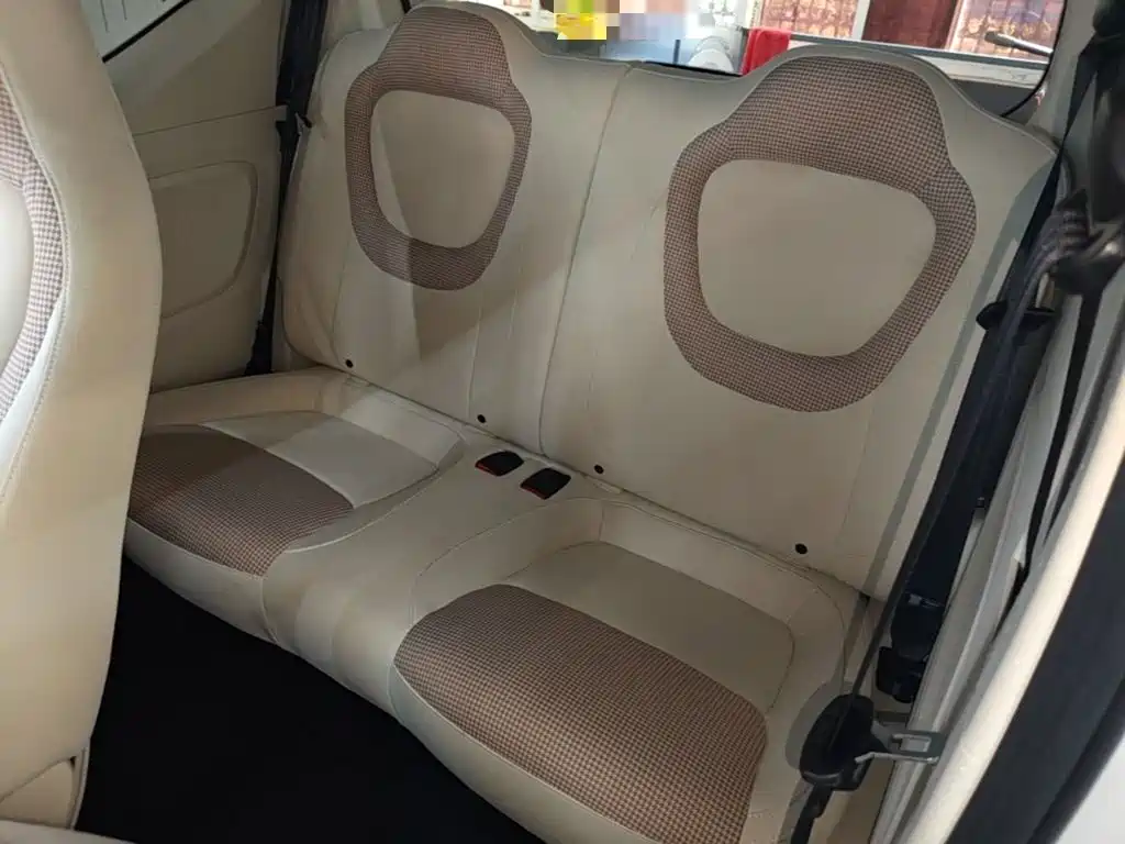 Wuling MINIEV — миниатюра 17