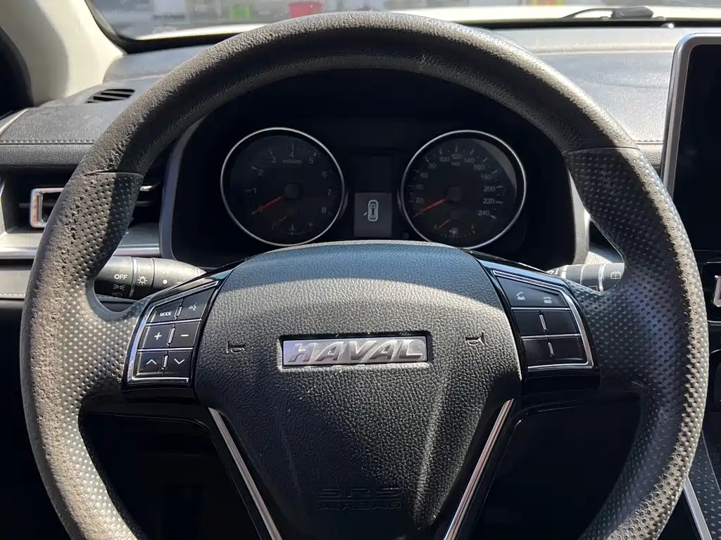 Haval M6 — миниатюра 10