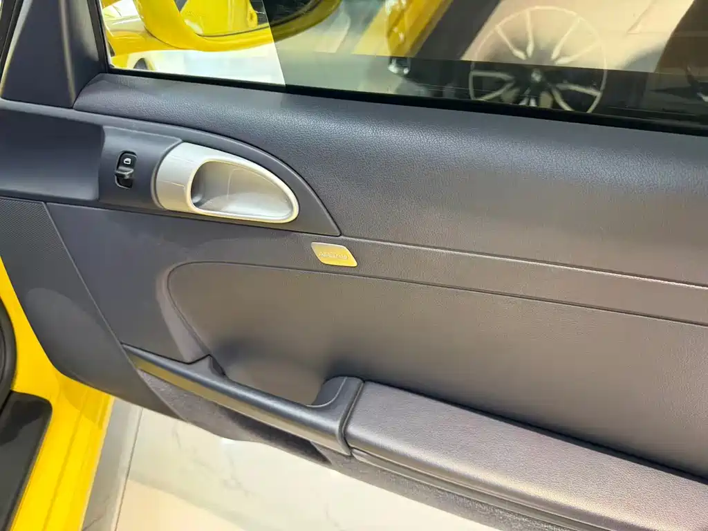 Porsche Cayman — миниатюра 12