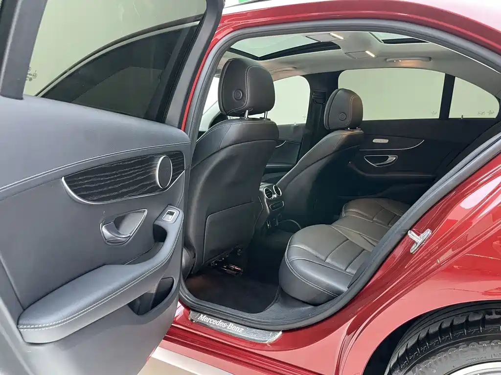 Mercedes-Benz C-Class — миниатюра 18