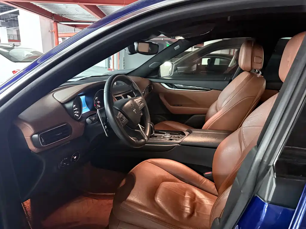 Maserati Levante — миниатюра 4