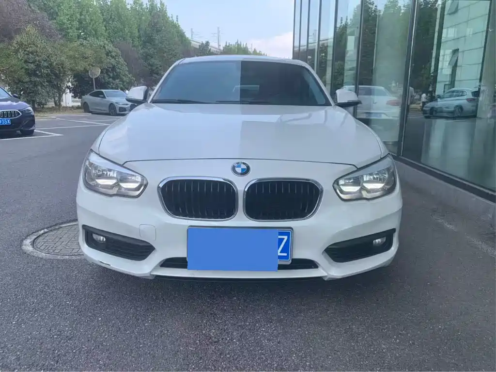BMW 1 Series (Import) — миниатюра 2